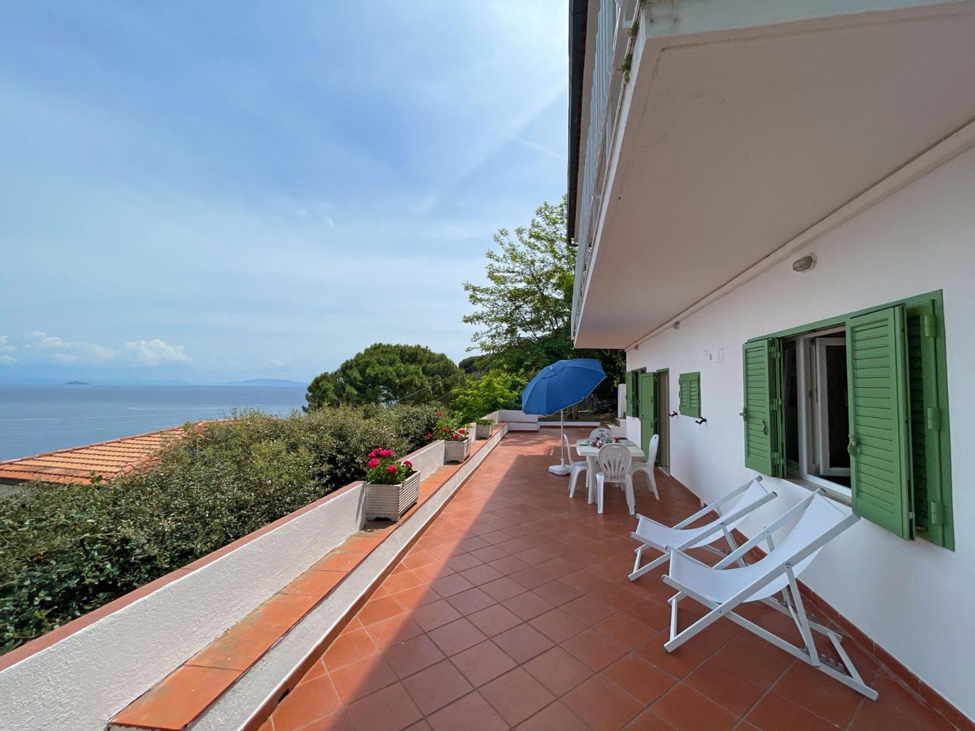 Villa Porticciolo - Argonautivacanze Rio Marina Bagian luar foto