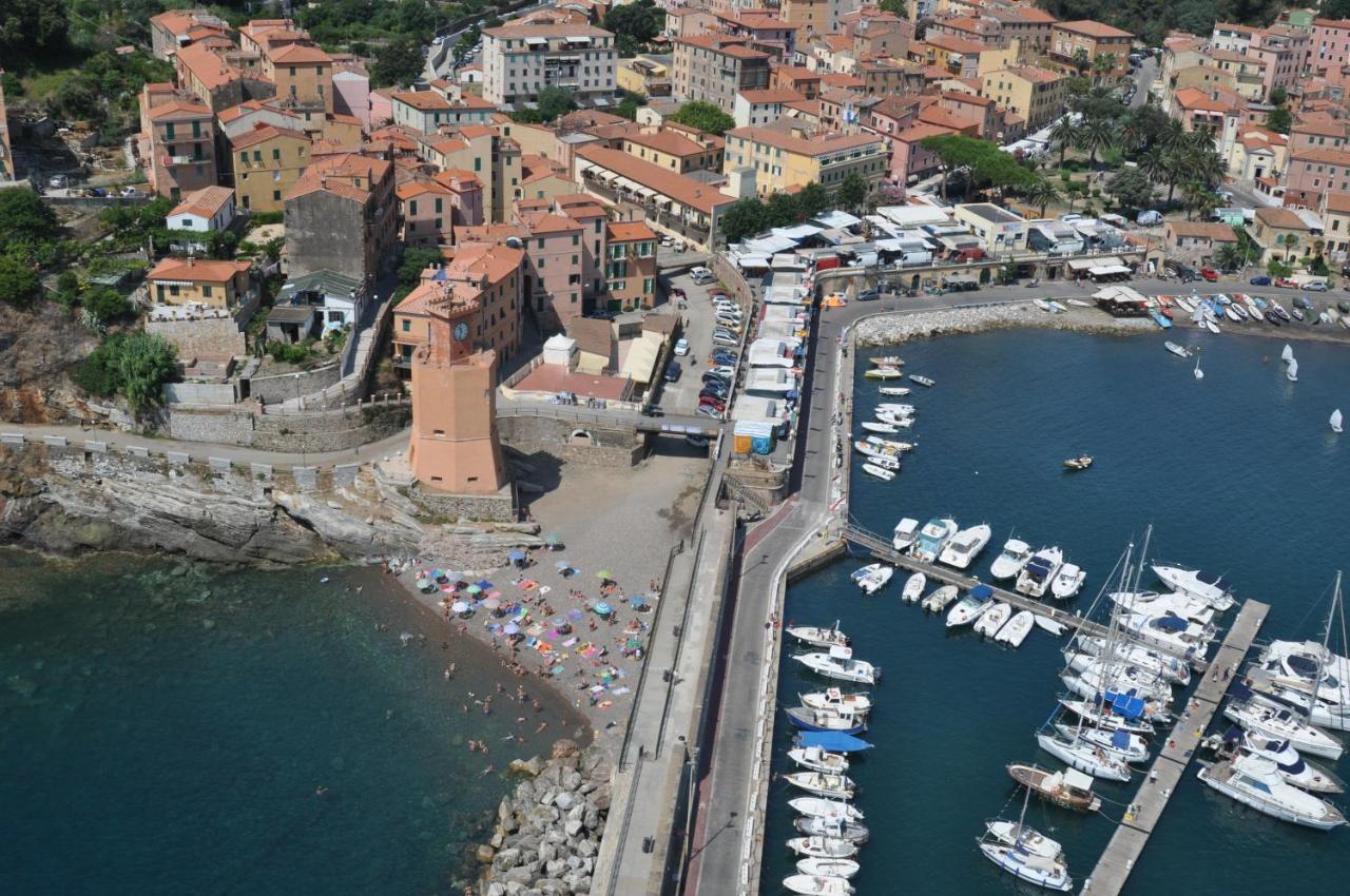 Villa Porticciolo - Argonautivacanze Rio Marina Bagian luar foto